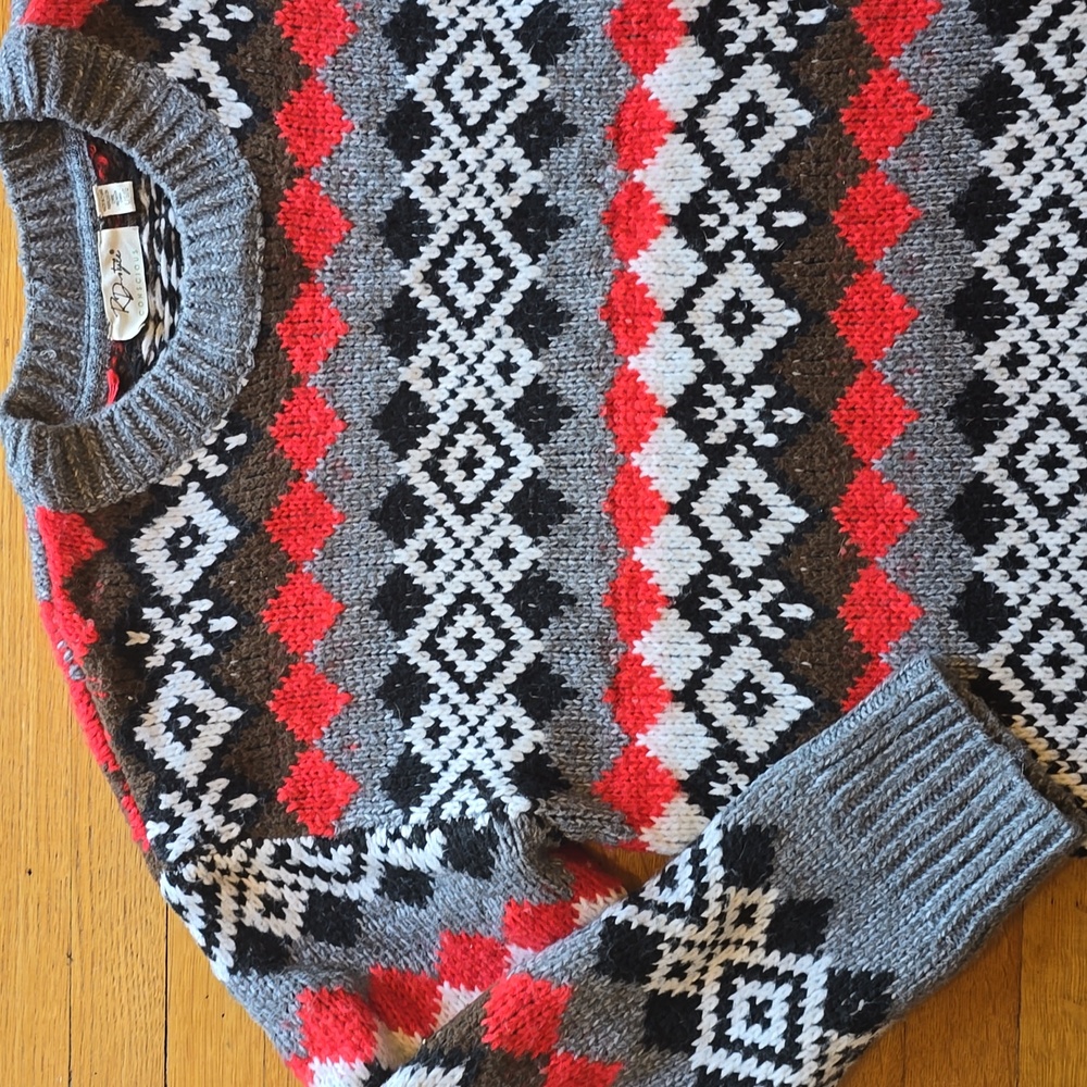 RD Style Conscious, Fair Isle Crewneck Sweater, Red/Black/White/Gray, VGUC, L - Picture 8 of 14